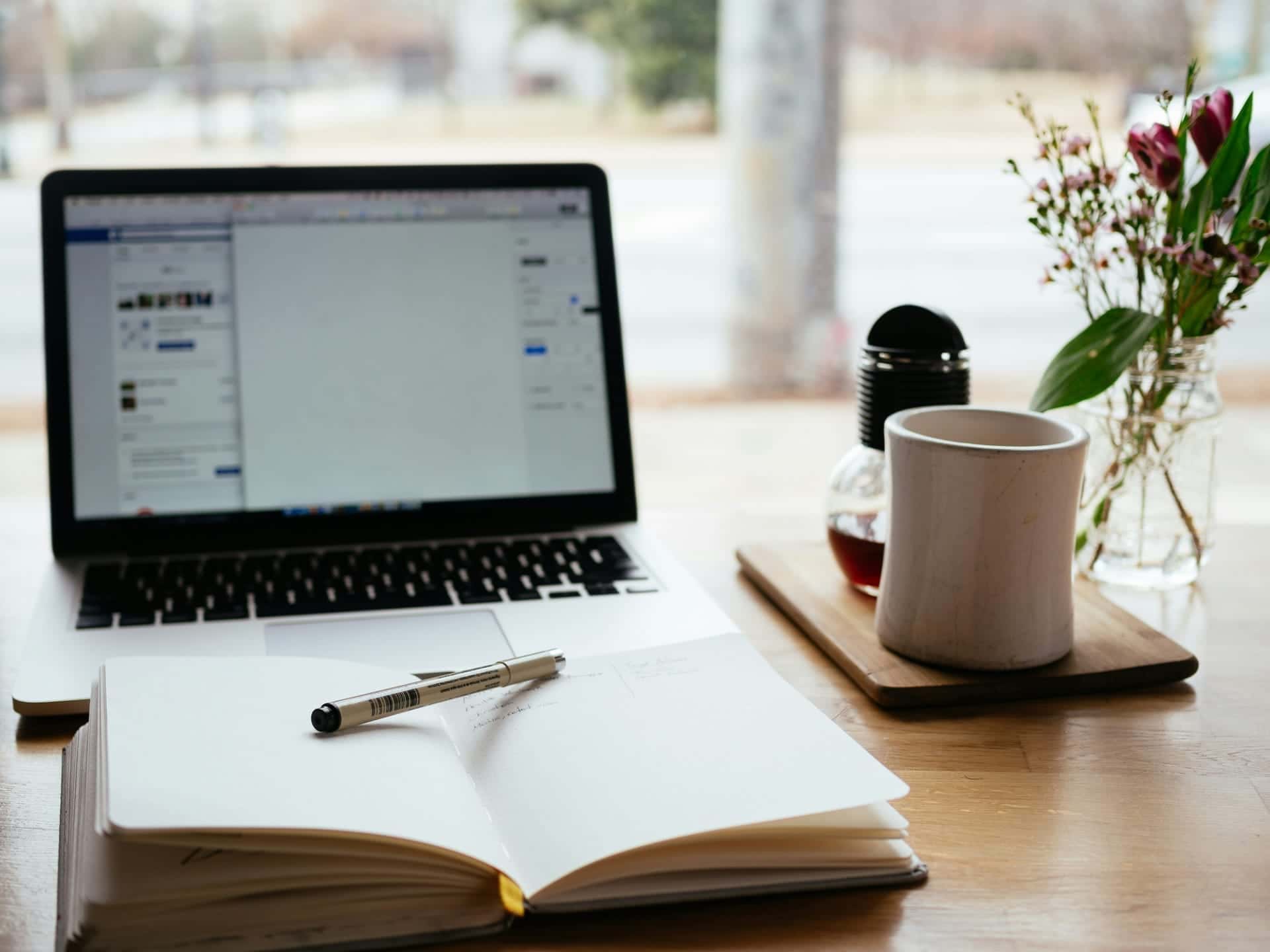 Claude, Gemini, Wordtune Flow : les nouveaux co-auteurs IA qui comprennent votre style